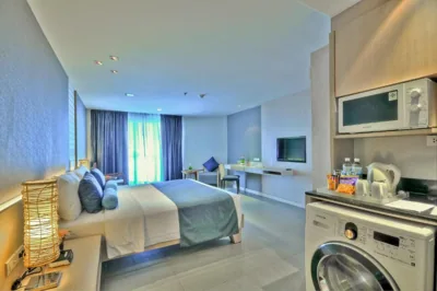 Camera Deluxe King — ASHLEE Heights Hotel Patong